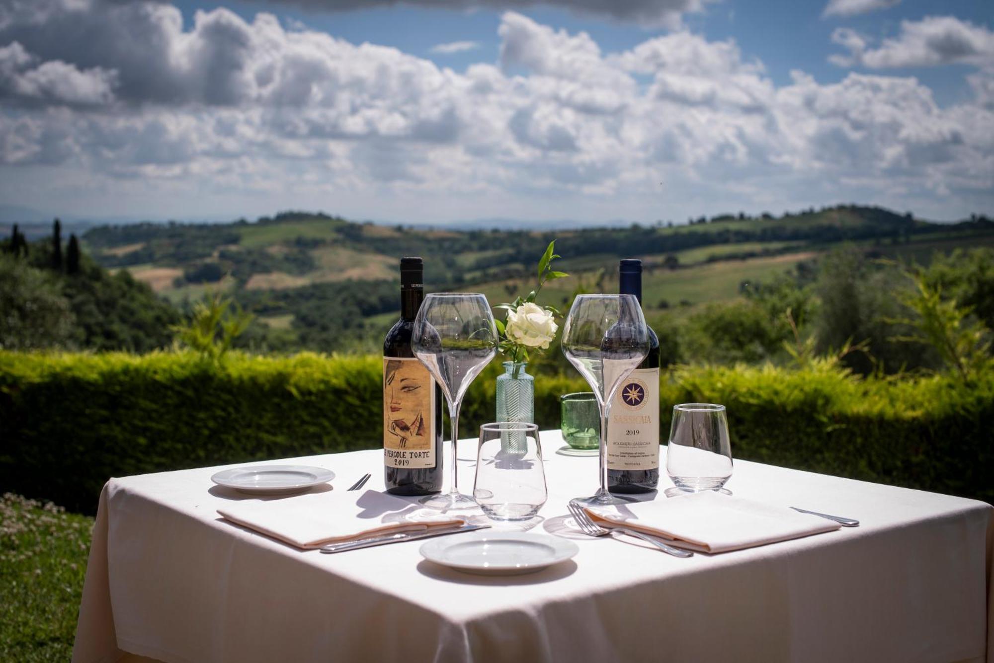 Poggio Paradiso Resort & Spa Montefollonico Luaran gambar