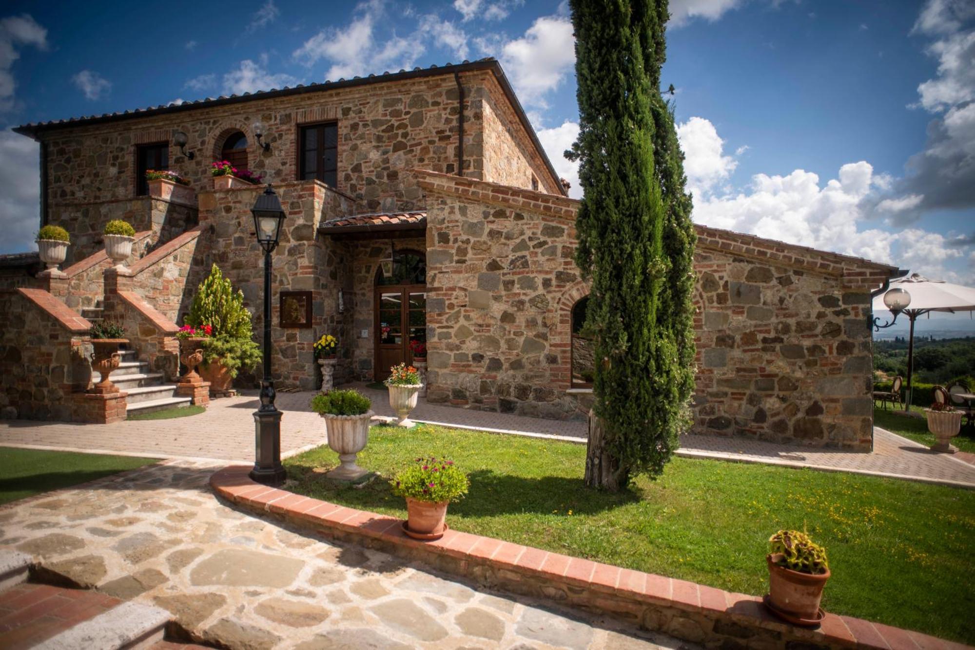 Poggio Paradiso Resort & Spa Montefollonico Luaran gambar